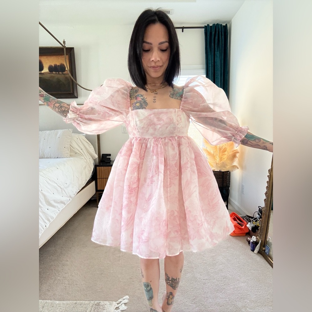 Selkie pink puff dress- NWT